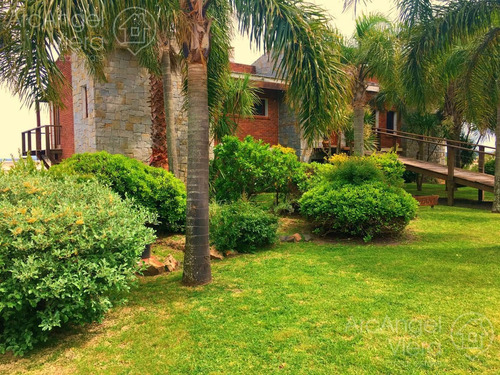 Casa Con Piscina Vista Al Mar En Punta Ballena En Alquiler Venta