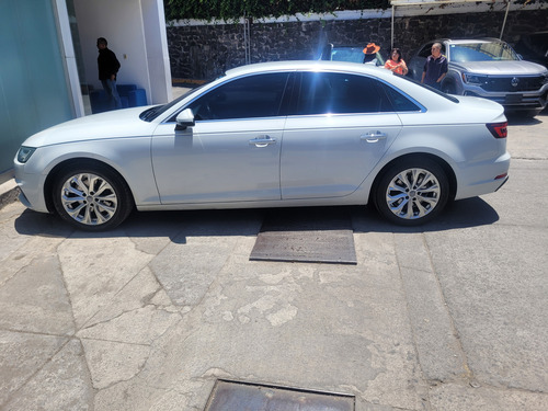 Audi A4 2.0 T Select 190hp Dsg