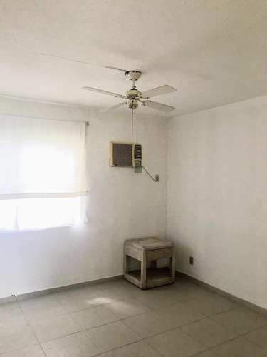 Amplio Departamento En Planta Baja En Renta
