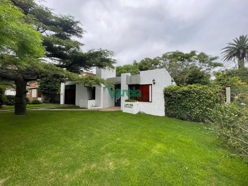 Imagen 14 de 26 de Casa De 4 Dormitorios En Punta Del Este - Punta Del Este Peninsula