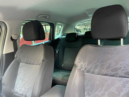 Imagen 11 de 14 de Peugeot 3008 1.6 Premium Thp 156cv 2011