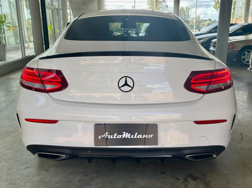 Imagen 3 de 16 de Mercedes-benz Clase C 2018 3.0 C400 Coupe Amg-line 333cv
