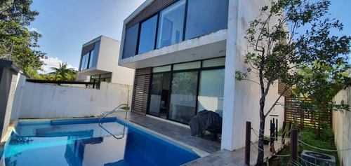 Imagen 2 de 11 de Casa En Venta En Residencial Lagos Del Sol Cancún