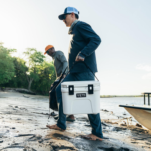 Yeti Roadie 15 Cooler Duro Con Correa Para El Hombro Doubled