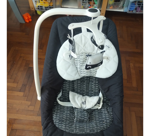 Silla Mecedora Para Bebé Joie Dreamer. Negro Dreamer (Usado)