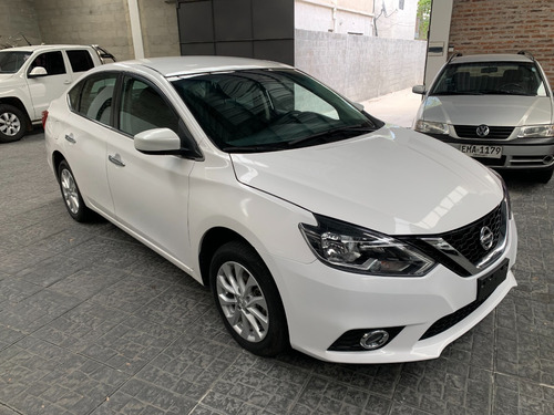 Nissan Sentra B 17 2018 Caja De 6ta Exlente Solo Km 7800