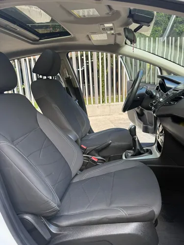 Ford Fiesta 1.6 Sportback Se Mecánica