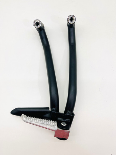 Bacalhau Traseiro Direito Yamaha R15 2024 Sem Pedal (Usado)