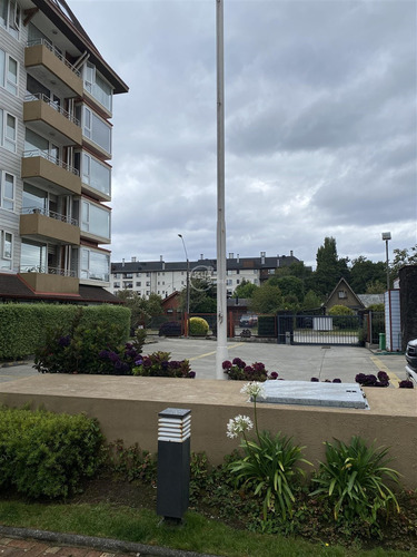 Departamento En Venta De 2 Dorm. En Puerto Varas