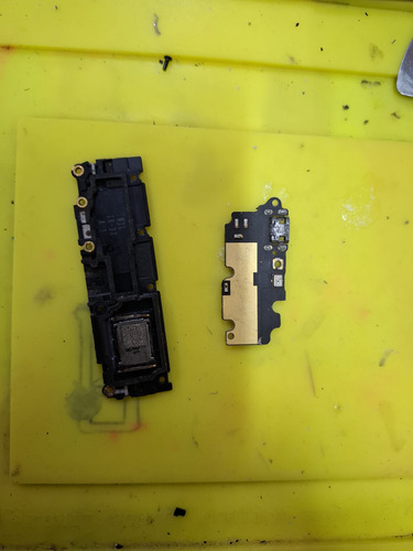 Zte Blade V9 P/ Refacciones Por 2 Piezas Venta (Usado)