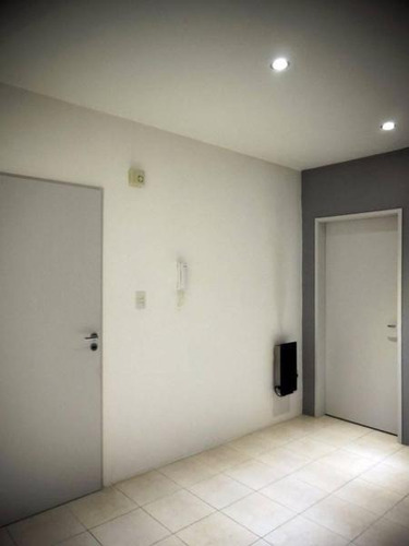 Imagen 4 de 11 de Compra Oficina Pilar Sobre Panamericana 60 M2