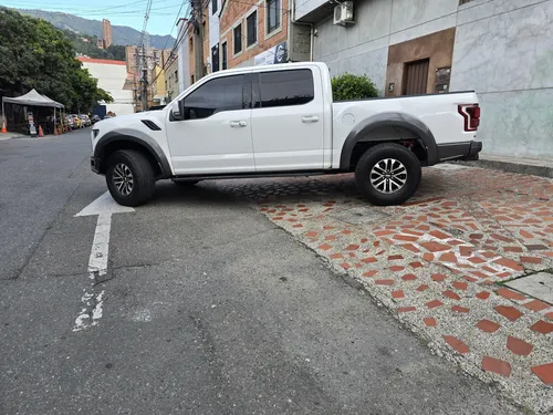 Ford F-150 3.5 Svt Raptor Supercrew