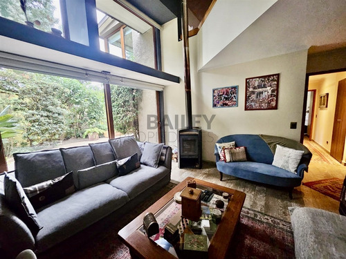 Casa En Venta De 6 Dorm. En Bosques De Montemar, Concón