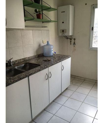 Imagen 7 de 12 de Vendo Departamento 2 Dormitorios Y Cochera En Barrio Pueyrredon