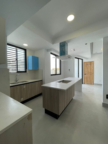 Imagen 4 de 10 de Apartamento En Venta En Evaristo Morales Próximo Piantini , Cercano A Sectores Como Naco , Serralles , Paraiso, La Esperilla, El Millon , Bella Vista , Los Prados, La Julia, La Esperilla,santo Domingo