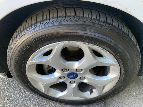 Ford Focus 2 2.0 Ghia At