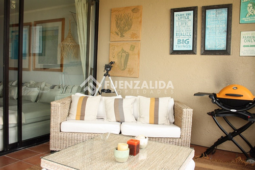 Departamento Amoblado En Venta De 3 Dorm. En Santo Domingo