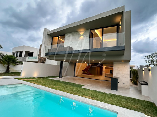 Casa En Venta En Cancun En Lagos Del Sol