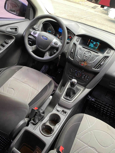 Imagen 10 de 14 de Ford Focus Iii 2015 1.6 Sedan S