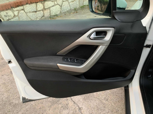 Peugeot 2008 1.6 Allure 2016