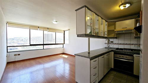 Departamento En Venta De 1 Dorm. En Iquique