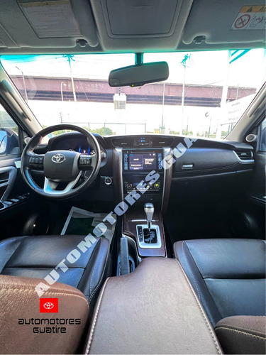 Toyota Fortuner Vx-r+