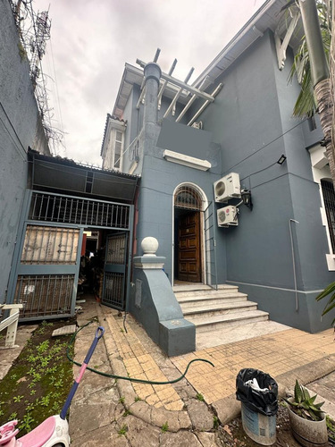Casa/lote En Venta Floresta A Refaccionar Permuta
