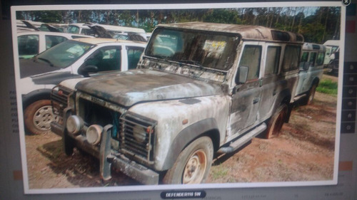 Land Rover Defender Sucata