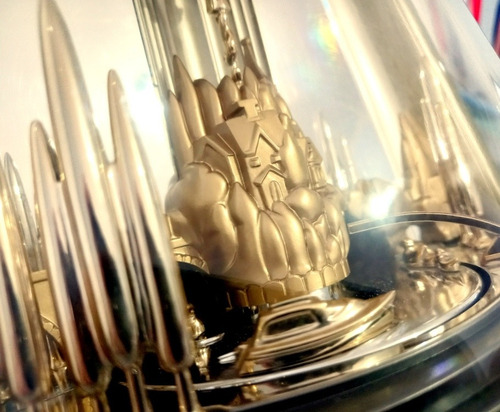 Relógio Musical Seiko Pirâmide Com Melodias E Movimento