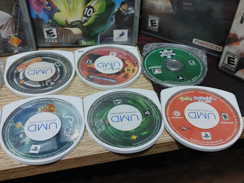 Umd Psp Varios Muchos Juegos Discos Juego Sony Precio X3 Blanco (Usado)