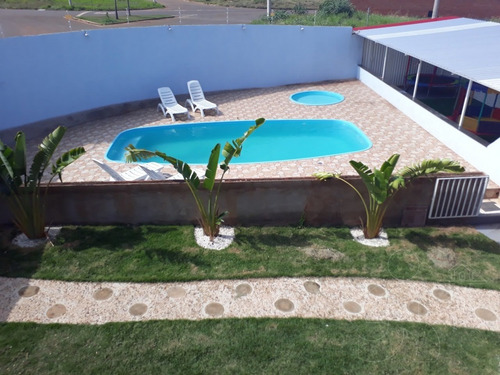 Imagem 5 de 15 de Chácara Com Piscina, Brinquedos, Mesas E Cadeiras,piracicaba - 998
