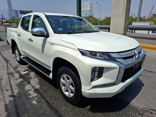 Mitsubishi L200 2.5 Di-d Cabina Doble 4x4 Mt