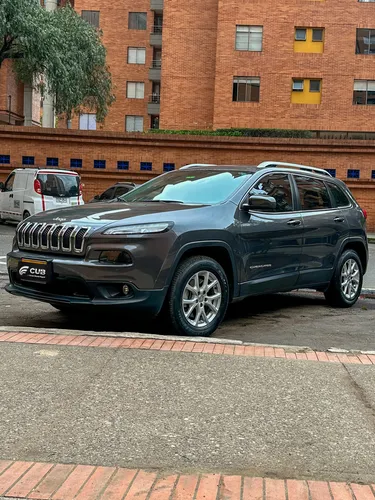 Jeep Cherokee 3.2 Longitude Plus