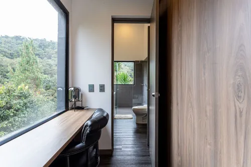 Casa En Venta En Carrizales. Cod V24082