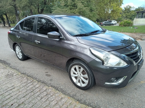 Nissan Versa 1.6 Exclusive Navi At 2017