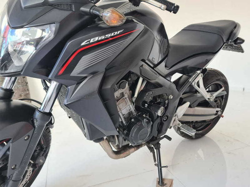 Imagem 2 de 12 de Honda Cb 650f Gasolina 2015 - Imperdível