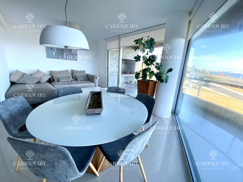 Playa Mansa Apartamento En Venta 3 Dormitorios Y Servicio.
