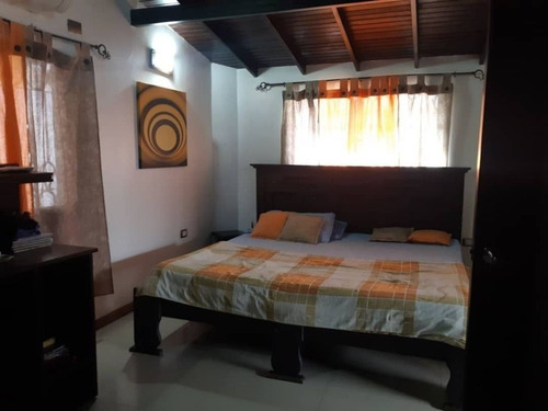 Imagen 6 de 18 de Se Vende Casa En Bejuma, Conjunto Cerrado 575mts De Terreno Y 270mts De Bienhechuría Ubicada En Urbanización Privada Campo Claro.
