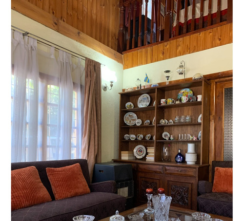 Casa Familiar / Las Vertientes