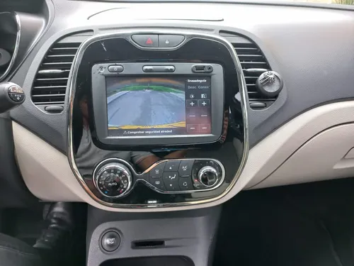 Renault Captur 2.0 Intens Automática