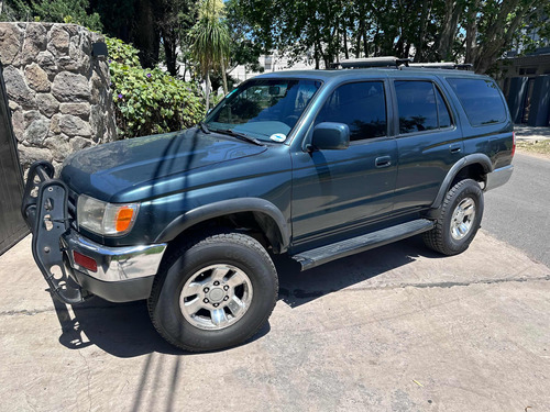 Toyota Hilux SW4 3.0 I Runner