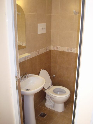 Imagen 13 de 14 de Habitación Individual Grande Para Estudiante $60000 (centro)