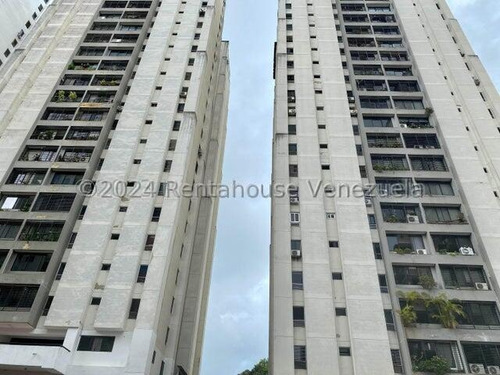 Apartamento Amplio E Iluminado A La Venta Ubicado En El Cigarral  #24-20903 Mn Caracas - El Hatillo