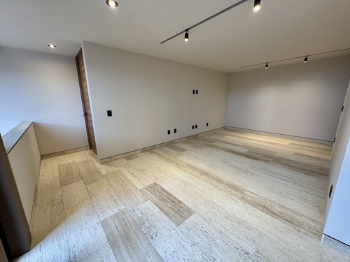 Residencia Con Acabados Premium- La Espiga