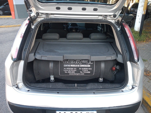 Fiat Punto 1.4 Attractive Pack Top Uconnect 2016