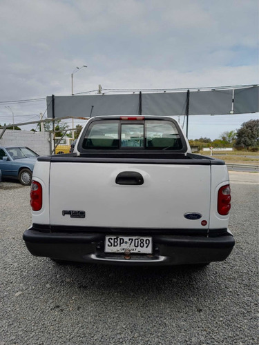 Ford F-150 4.6 Xlt V8 4x4 Space Cab