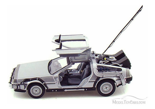 Carro A Escala Welly (22443w/24) Modelo: Delorean Película