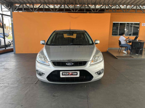 Ford Focus 2.0 GHIA 16V GASOLINA 4P MANUAL