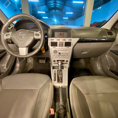 Chevrolet Vectra 2.0 MPFI COLLECTION 8V FLEX 4P AUTOMÁTICO