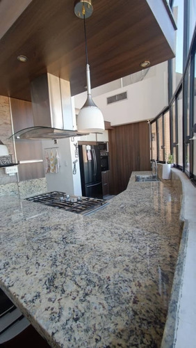 Vendo Solo Clientes Penthouse En Res. Estratosfera Jrico